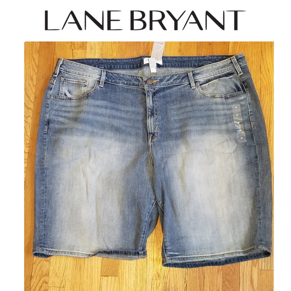 NWT 26W Bermuda Shorts by Lane Bryant